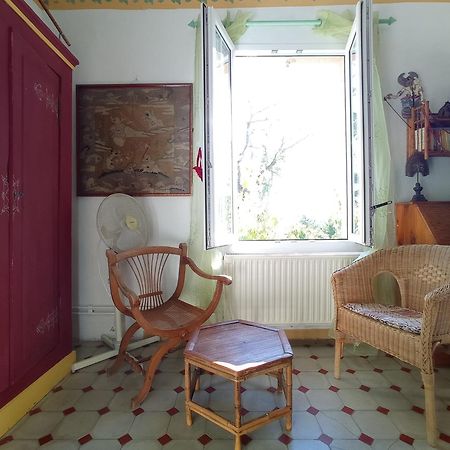 La Bastide De Boisset Panzió Argilliers Kültér fotó