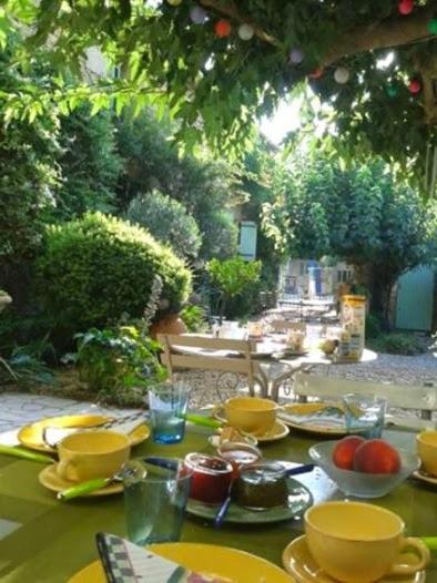 La Bastide De Boisset Panzió Argilliers Kültér fotó