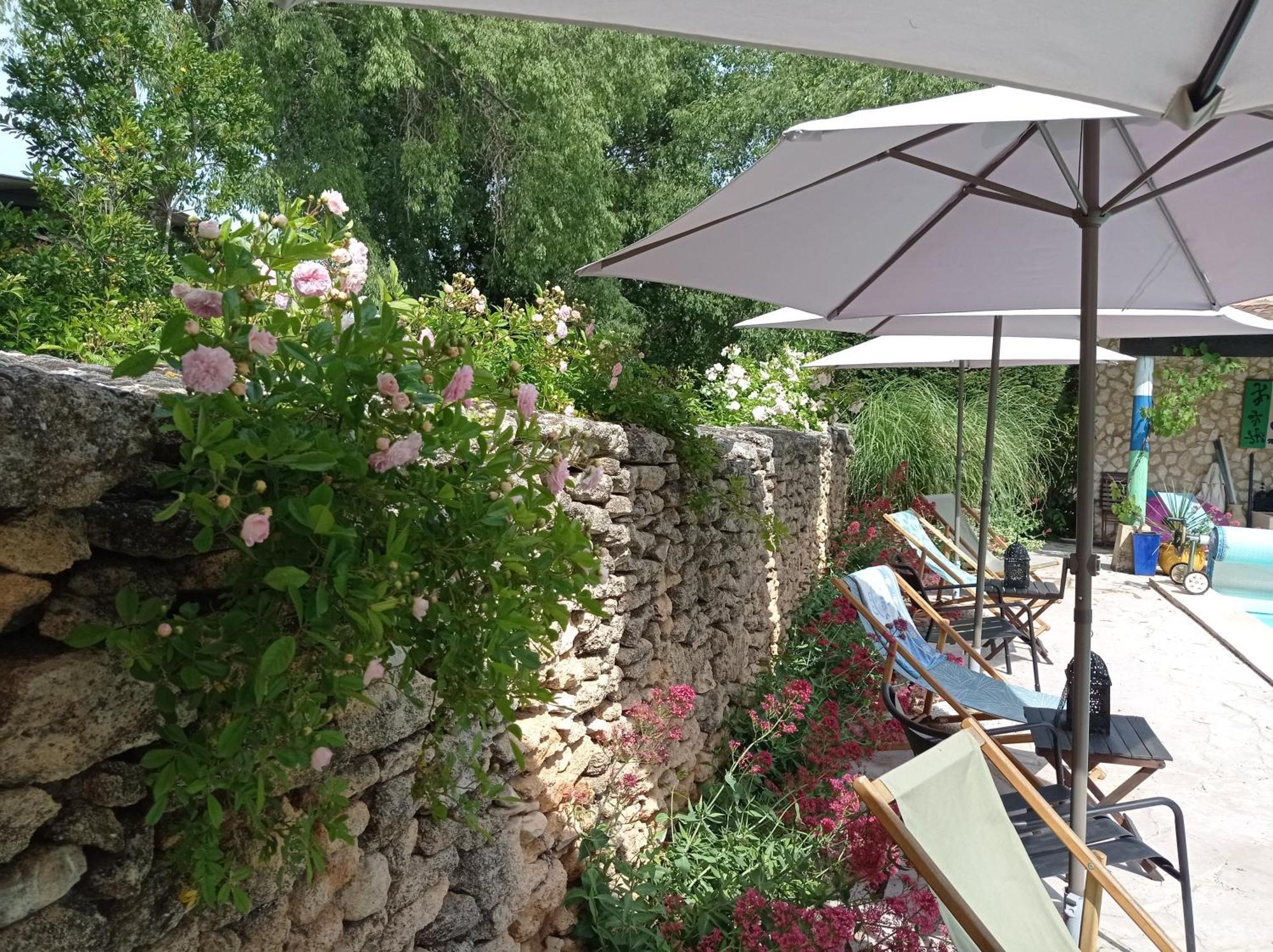 La Bastide De Boisset Panzió Argilliers Kültér fotó